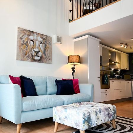Jungle Escape, City Apartment With Parking & Terrace Chester Exterior photo